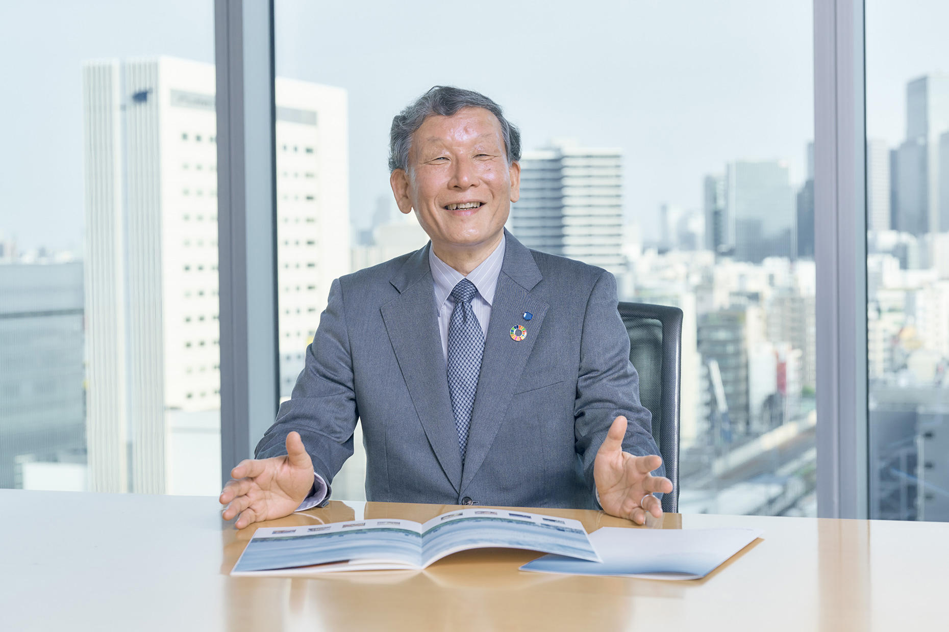 当社社長 辻上広志の写真